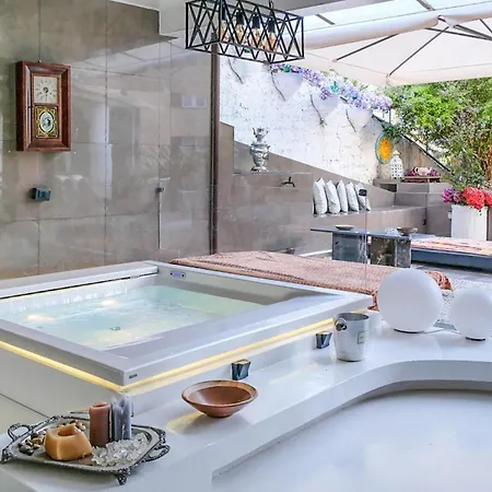 Lovely In With Wif アパート