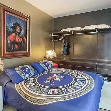 Lovely In With Wif ラ・スペツィア