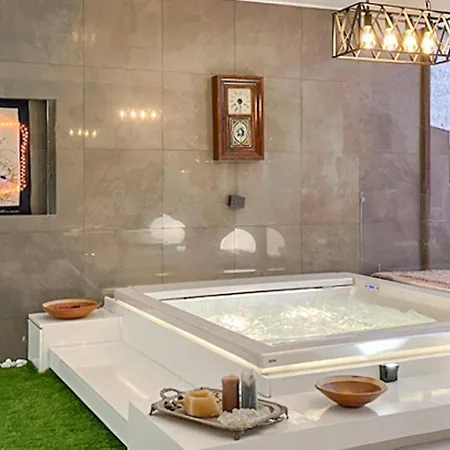 Apartman Lovely In With Wif *