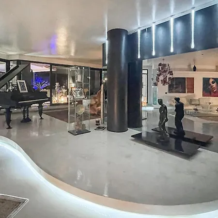 Lovely In With Wif *